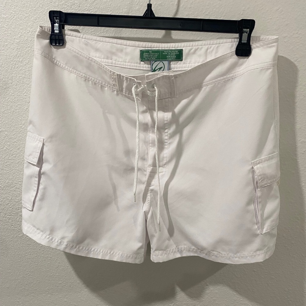 Size 14 beach Ray active where surf shorts.